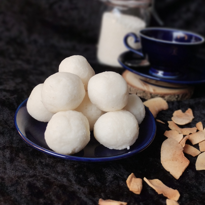 Sweet coconut blissballs