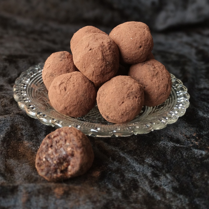 Choco and nuts blissballs