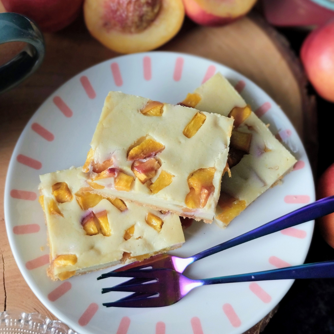 Nectarine cheesecake
