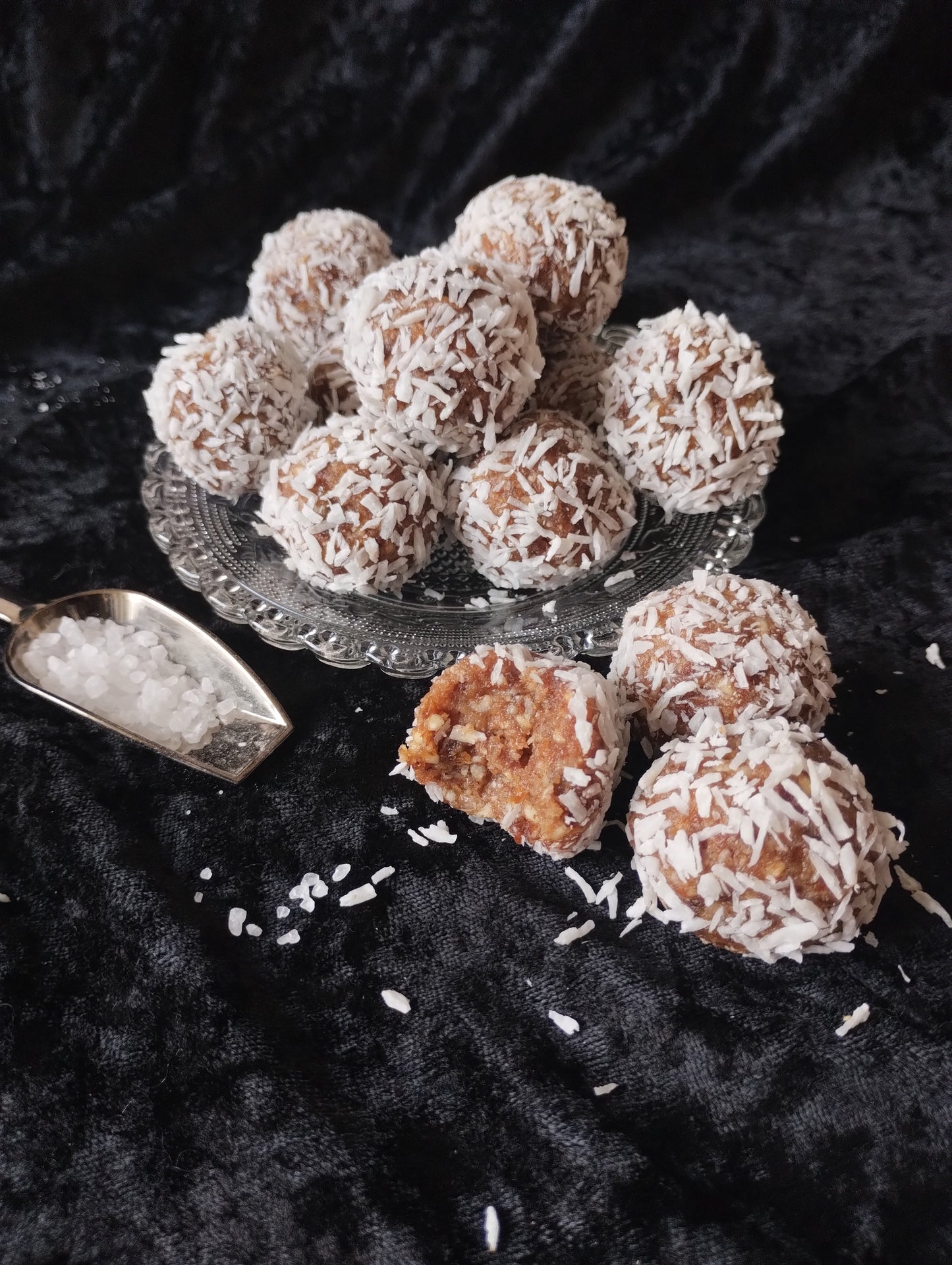 Caramel seasalt blissballs